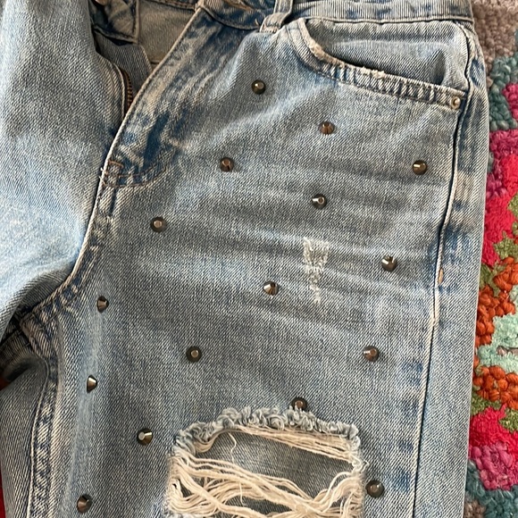Topshop Mom Jeans Ripped Distressed with Metalic Embelishment Design Light Blue - Picture 7 of 10